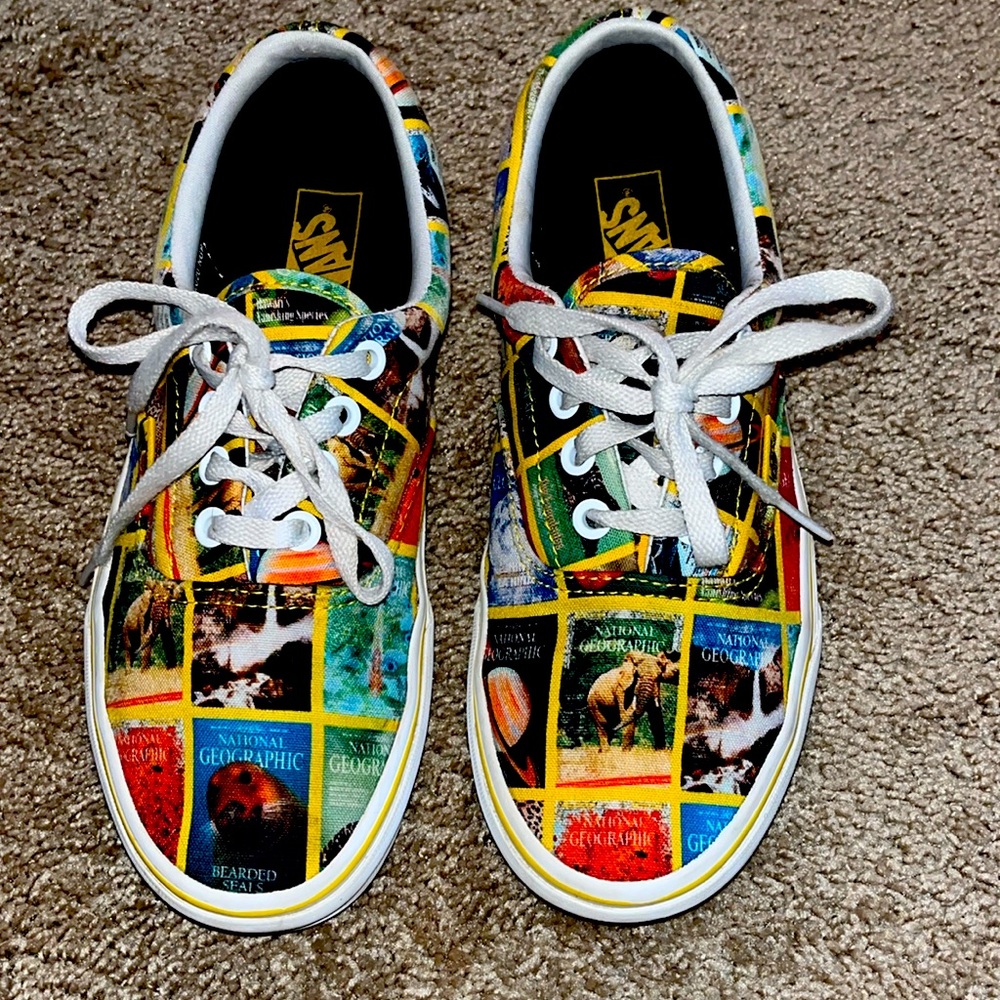 Vans Era National Geographic tennis shoes